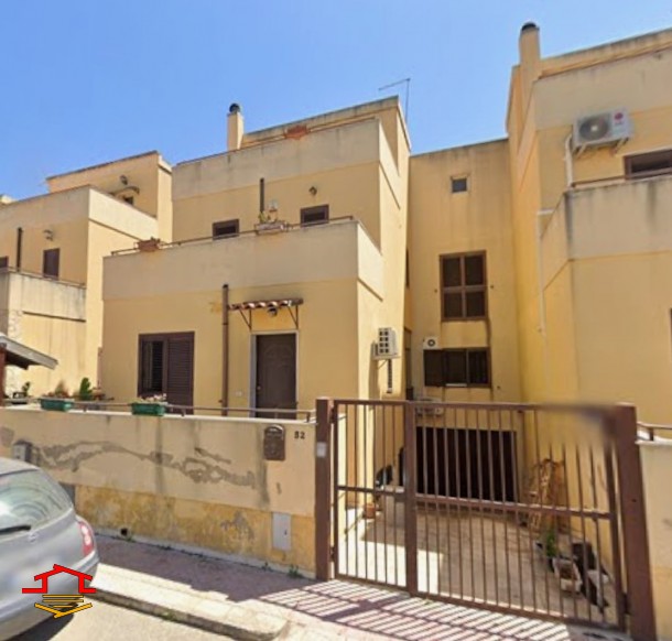 Villetta a schiera in vendita Via Ettore Lena n. 52, Vittoria (RG)